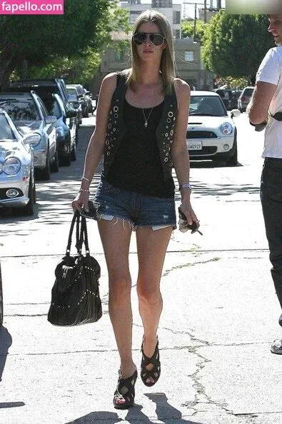 Nicky Hilton Onlyfans Photo Gallery 