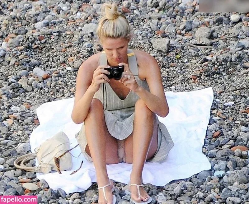 Nicky Hilton Onlyfans Photo Gallery 