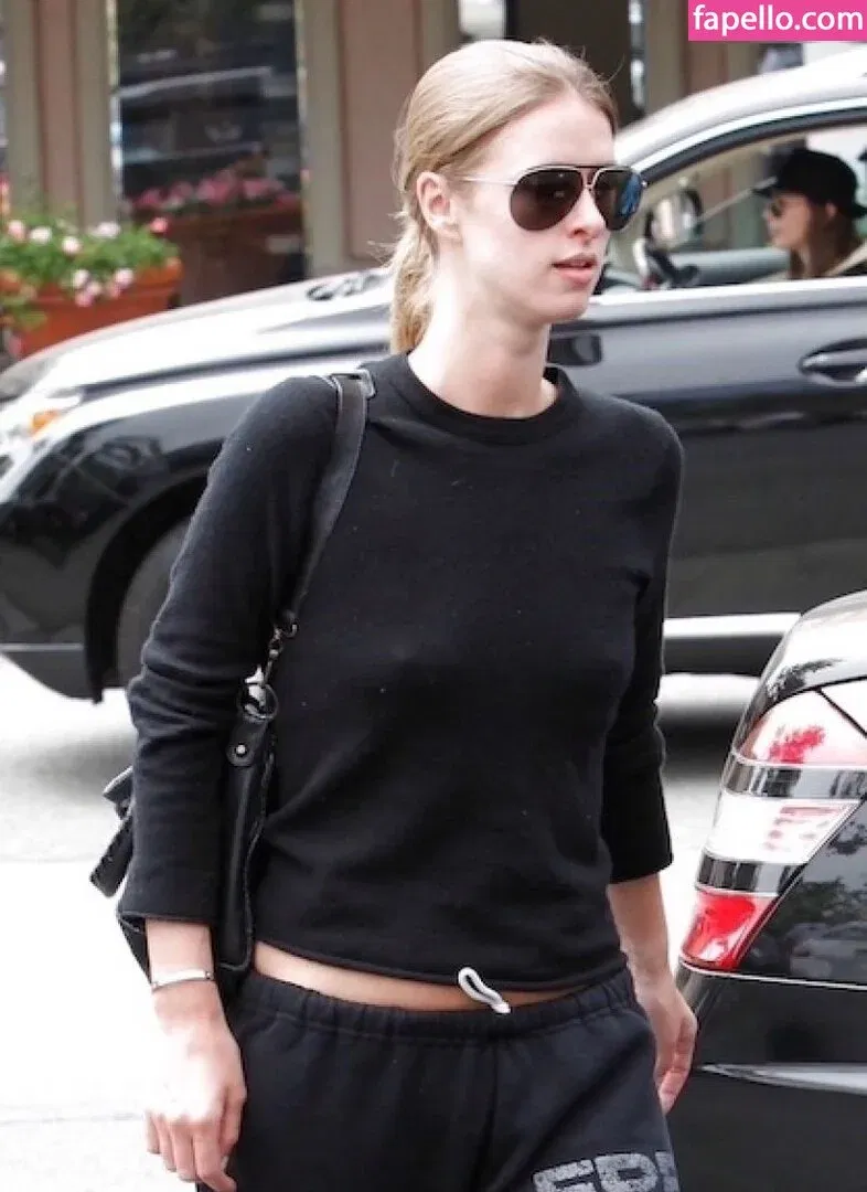 Nicky Hilton Onlyfans Photo Gallery 