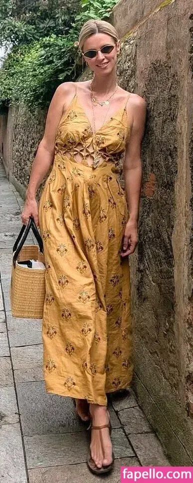 Nicky Hilton Onlyfans Photo Gallery 