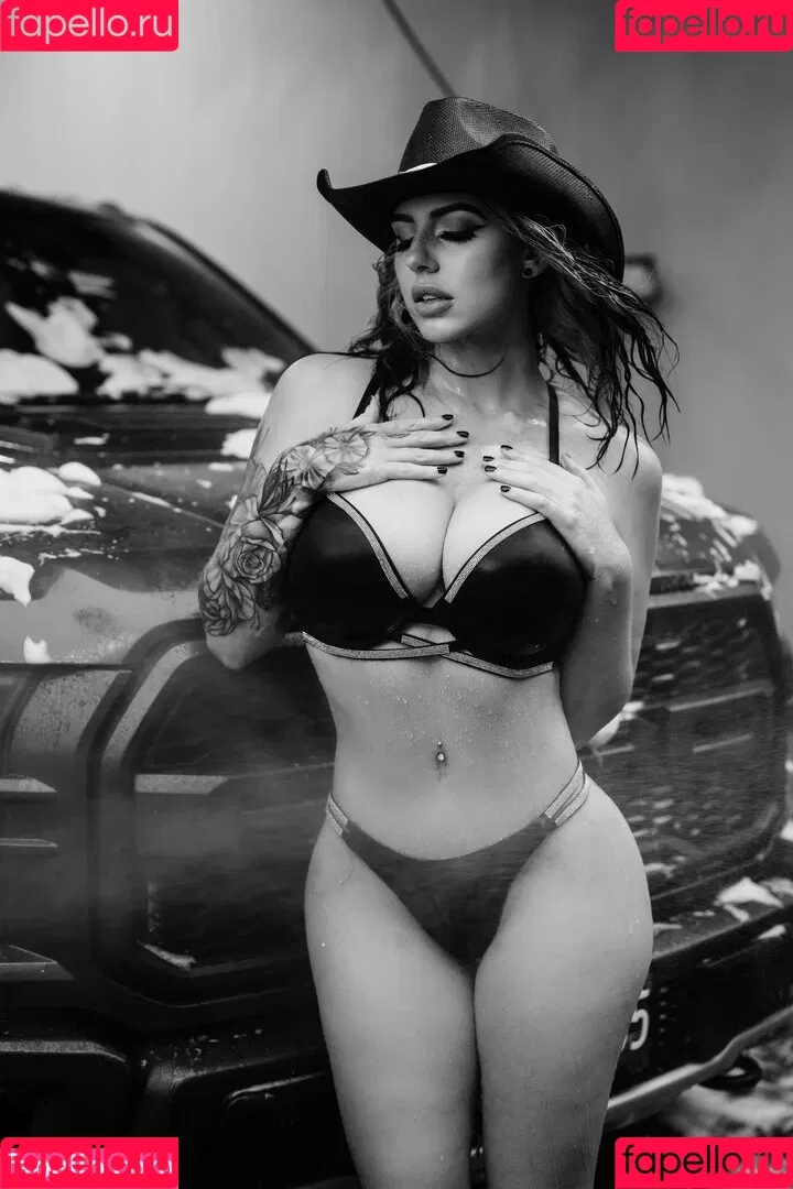 Girls Play Onlyfans Photo Gallery 