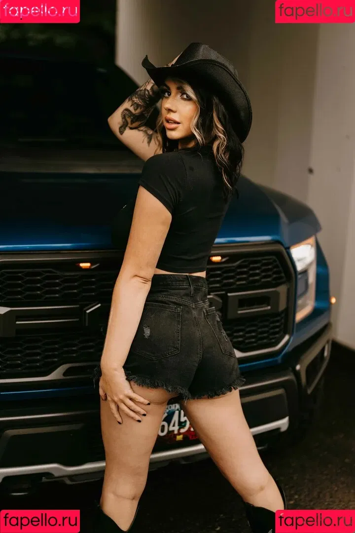 Girls Play Onlyfans Photo Gallery 