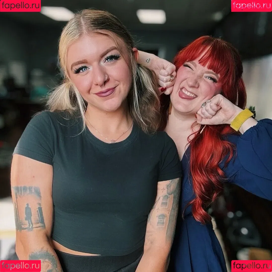 Girls Play Onlyfans Photo Gallery 