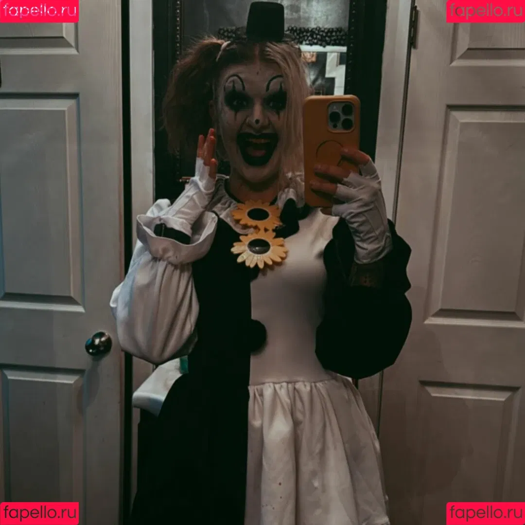 Girls Play Onlyfans Photo Gallery 