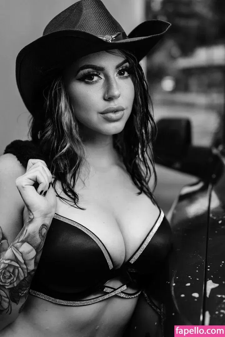 Girls Play Onlyfans Photo Gallery 