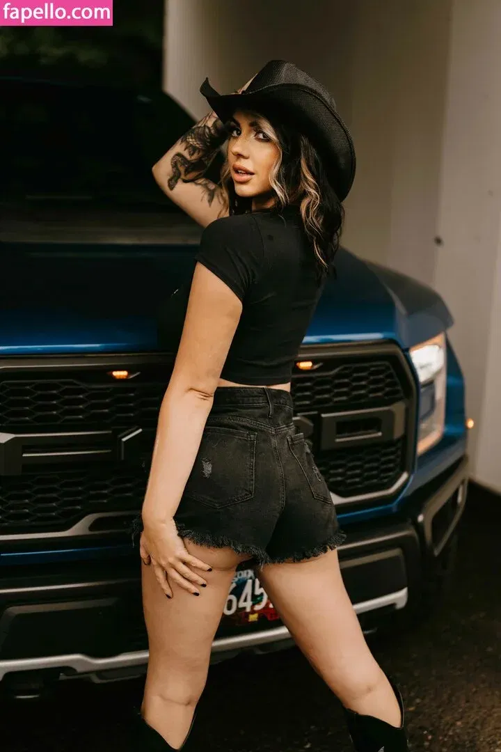 Girls Play Onlyfans Photo Gallery 