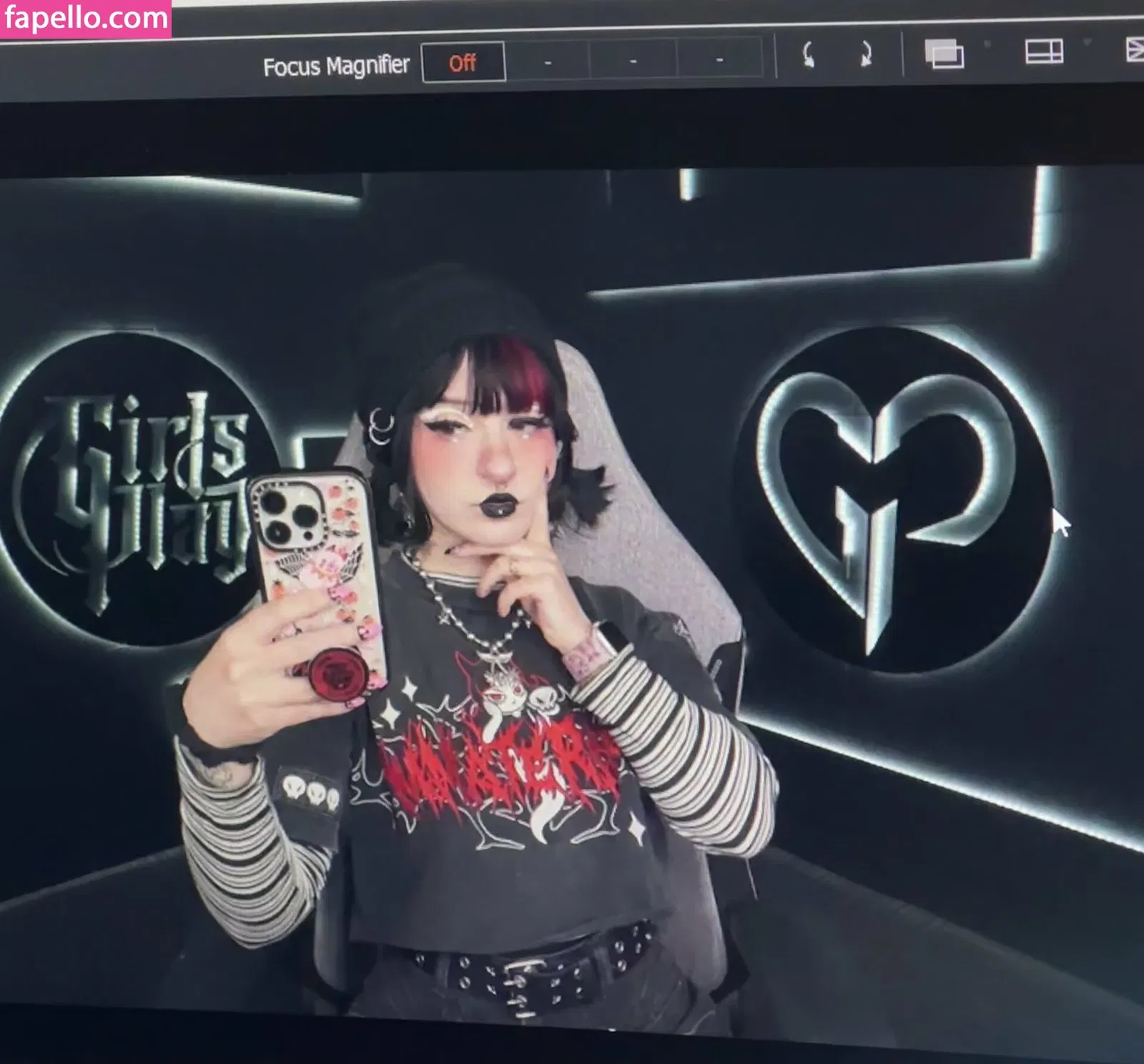 Girls Play Onlyfans Photo Gallery 