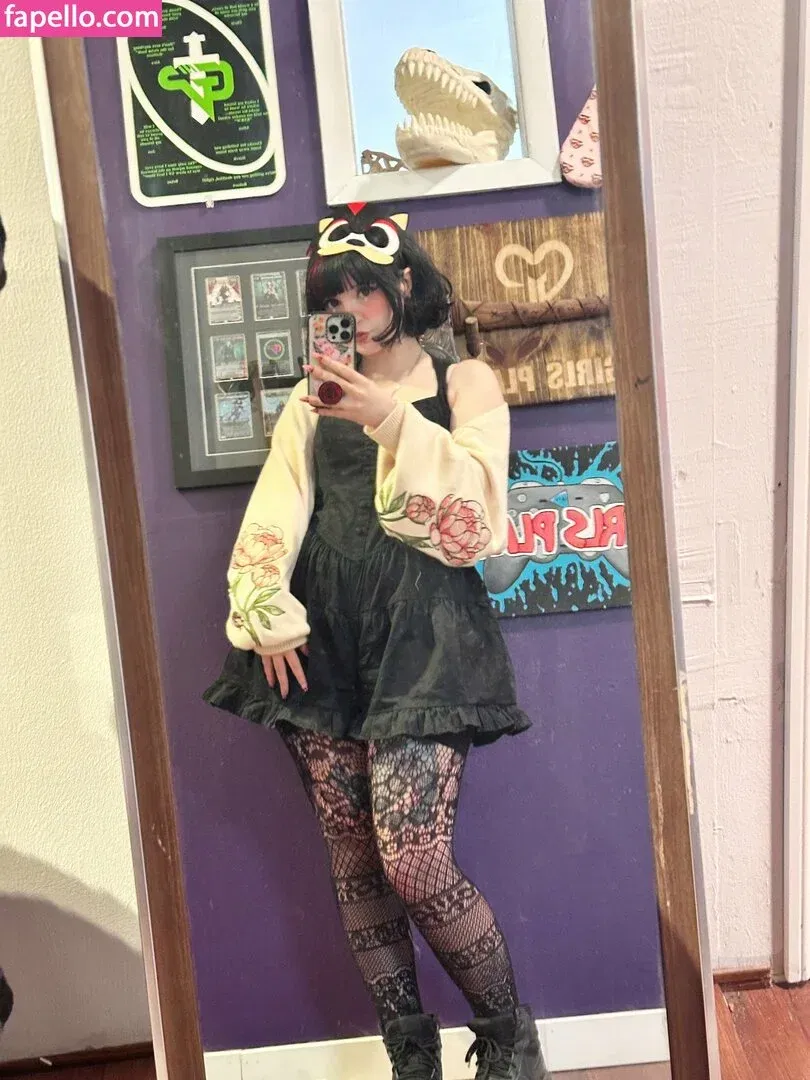 Girls Play Onlyfans Photo Gallery 