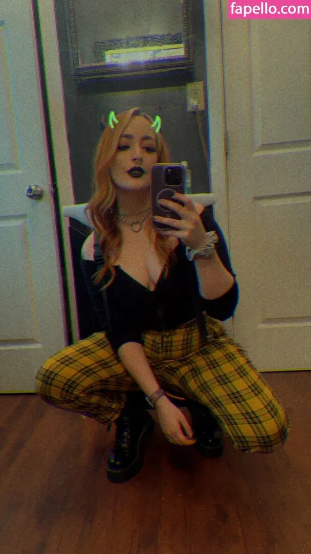 Girls Play Onlyfans Photo Gallery 