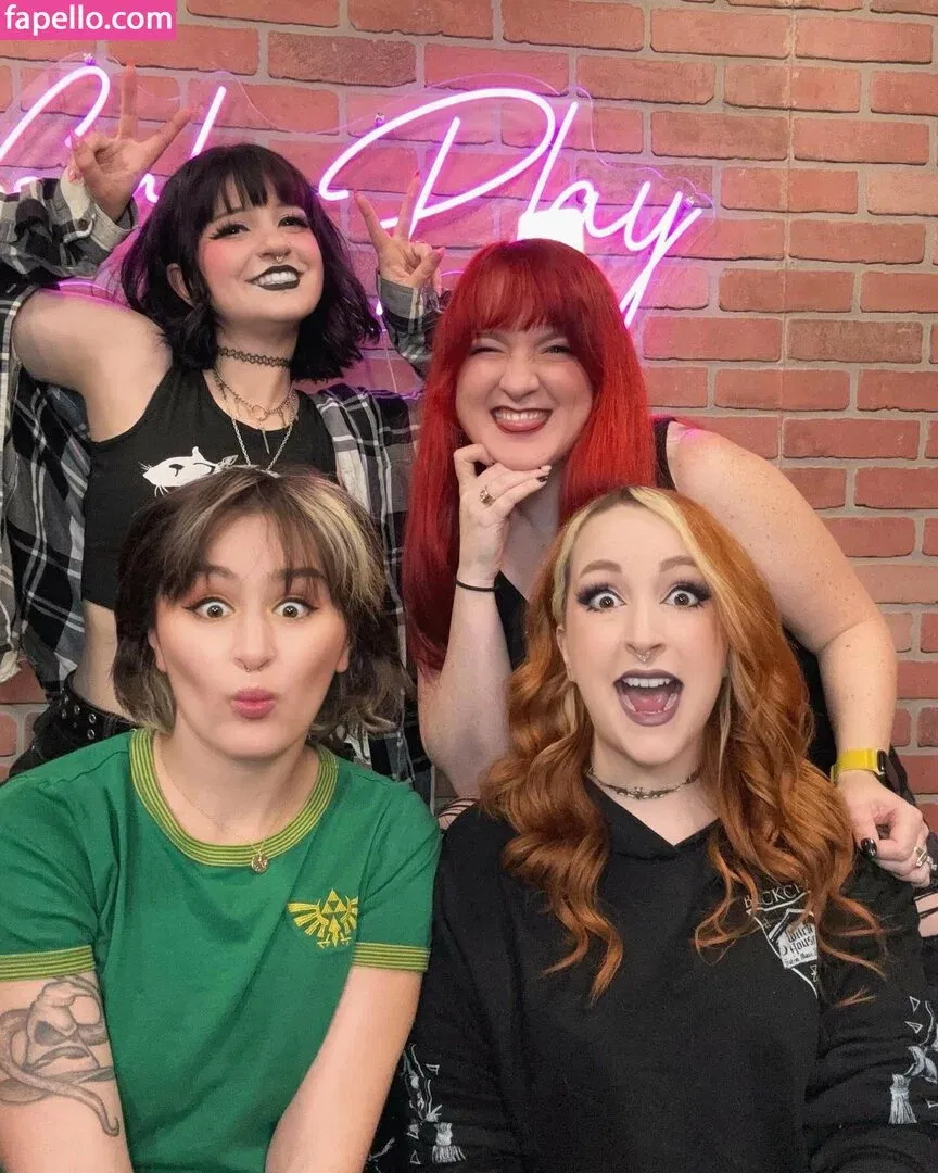 Girls Play Onlyfans Photo Gallery 