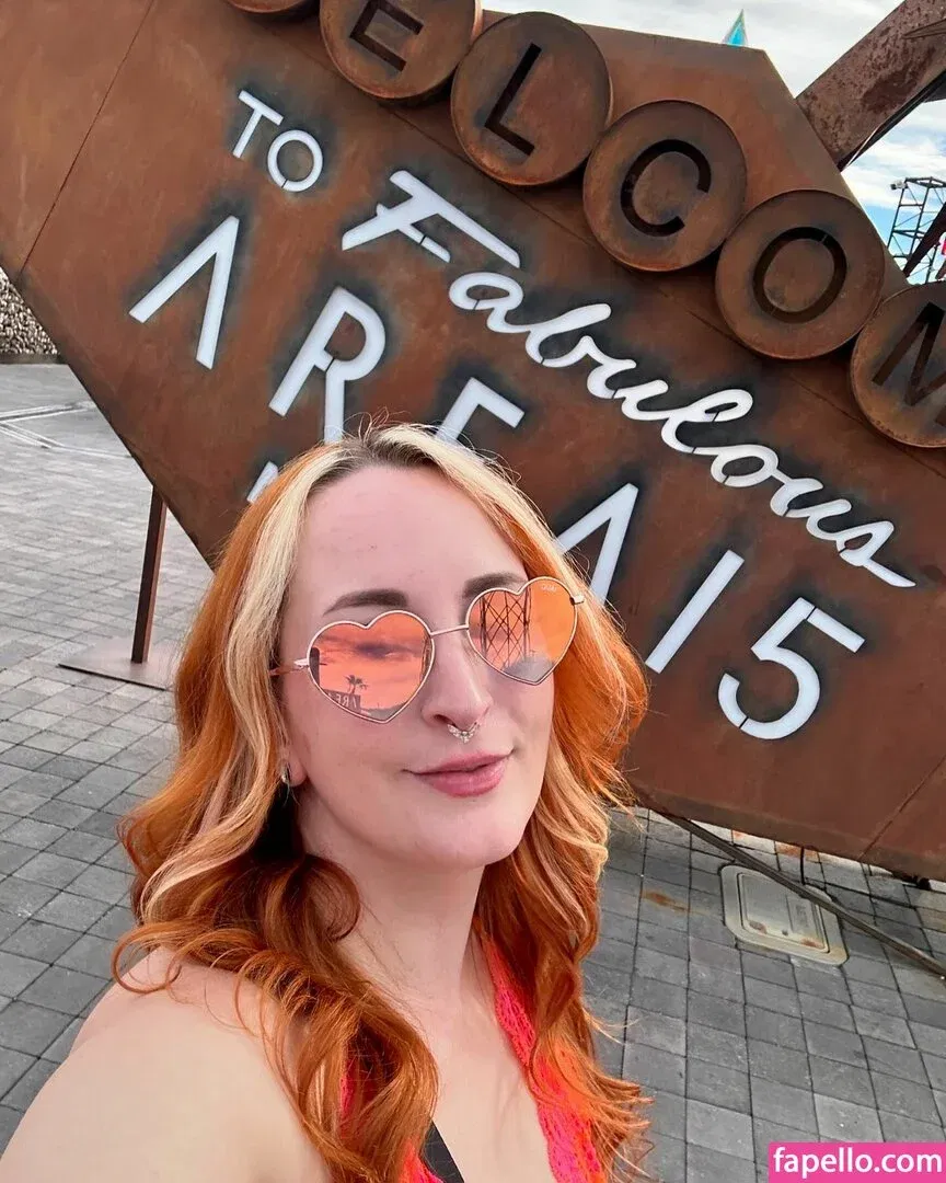 Girls Play Onlyfans Photo Gallery 