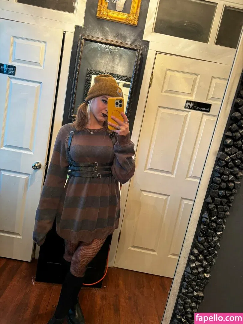 Girls Play Onlyfans Photo Gallery 