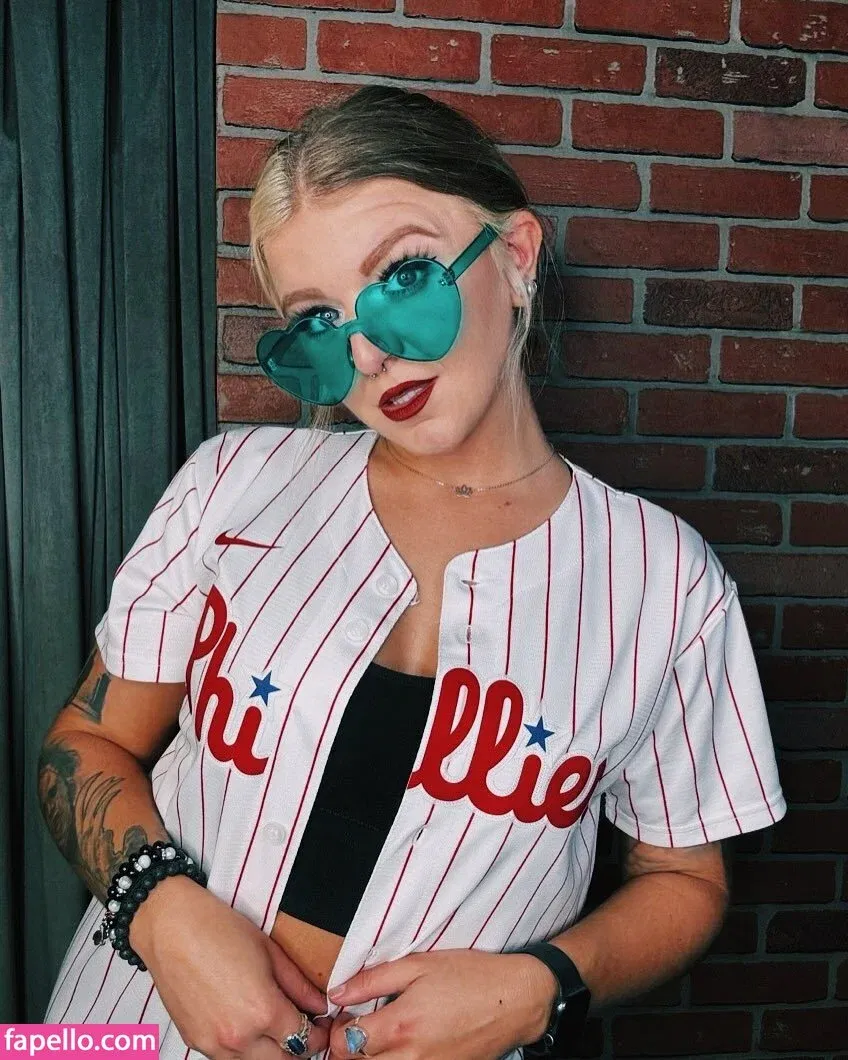 Girls Play Onlyfans Photo Gallery 