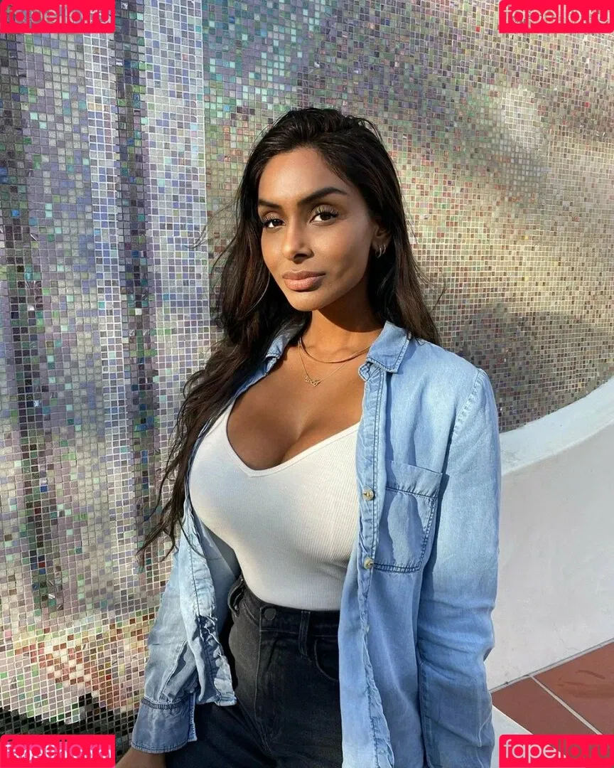 Sarah Mak Onlyfans Photo Gallery 