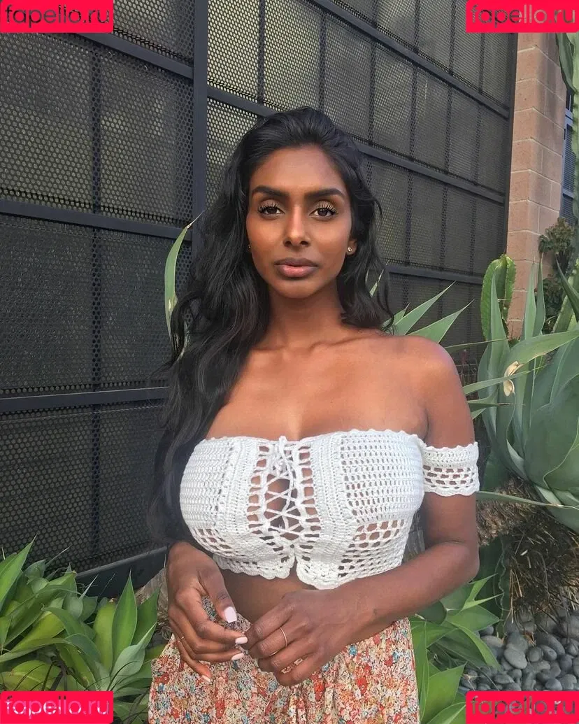 Sarah Mak Onlyfans Photo Gallery 