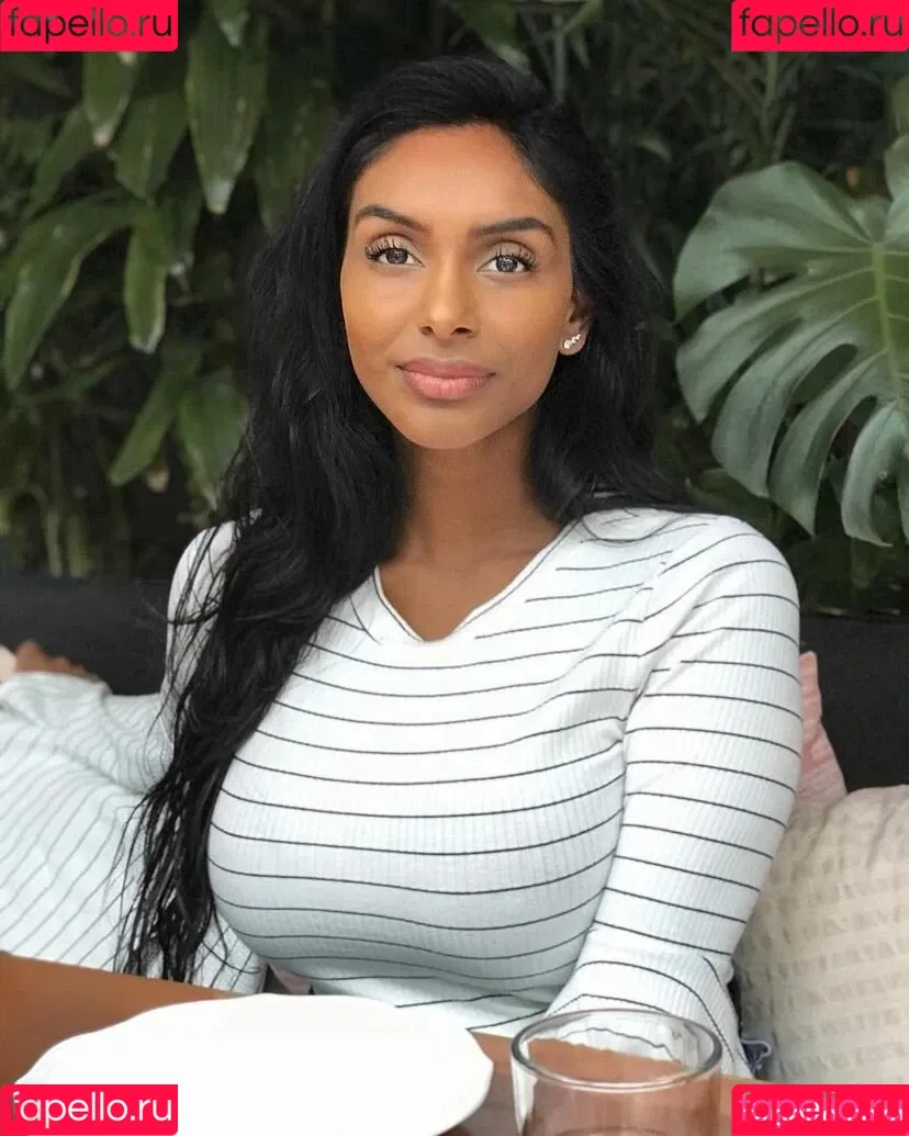 Sarah Mak Onlyfans Photo Gallery 