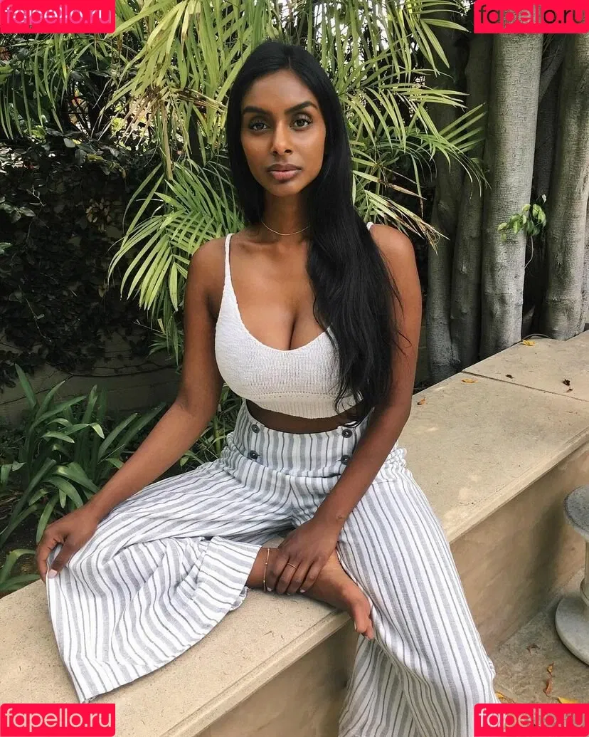 Sarah Mak Onlyfans Photo Gallery 