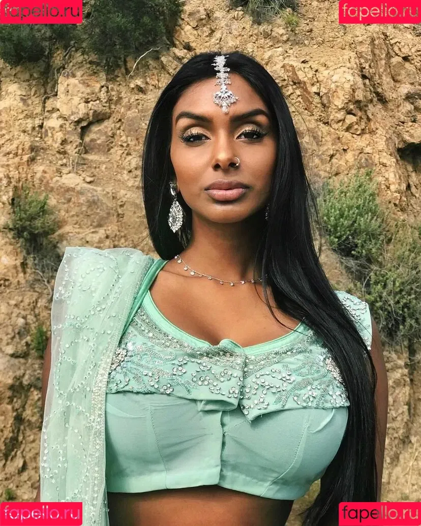 Sarah Mak Onlyfans Photo Gallery 