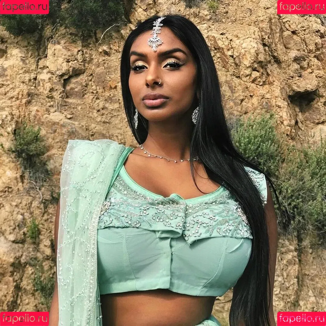 Sarah Mak Onlyfans Photo Gallery 