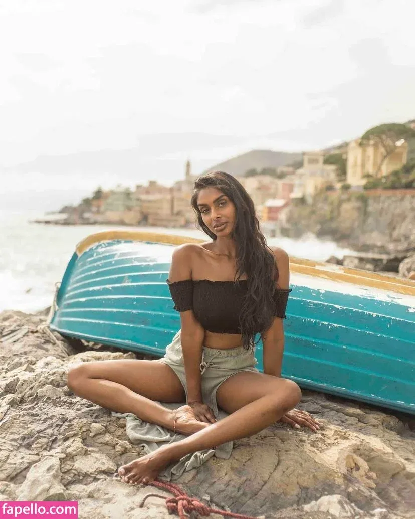 Sarah Mak Onlyfans Photo Gallery 