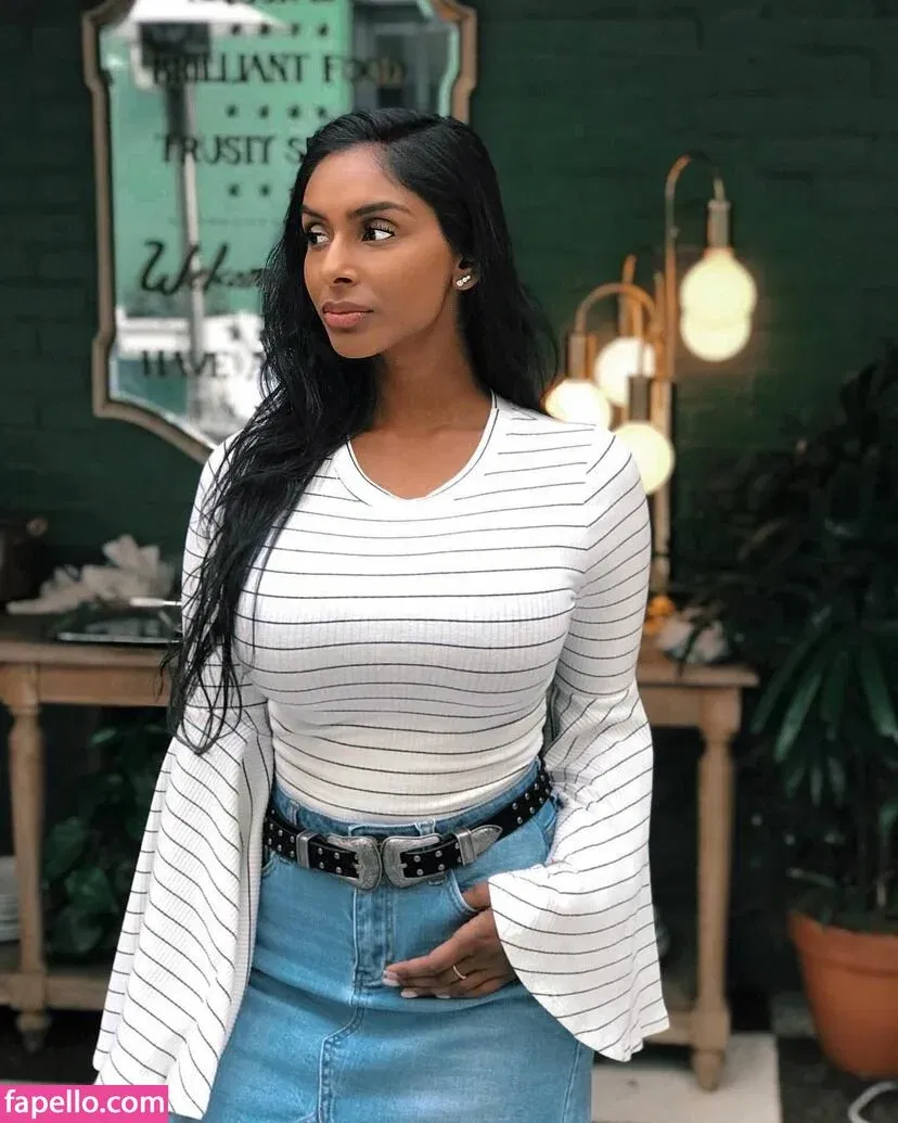 Sarah Mak Onlyfans Photo Gallery 