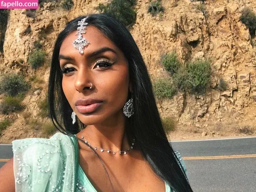 Sarah Mak Onlyfans Photo Gallery 