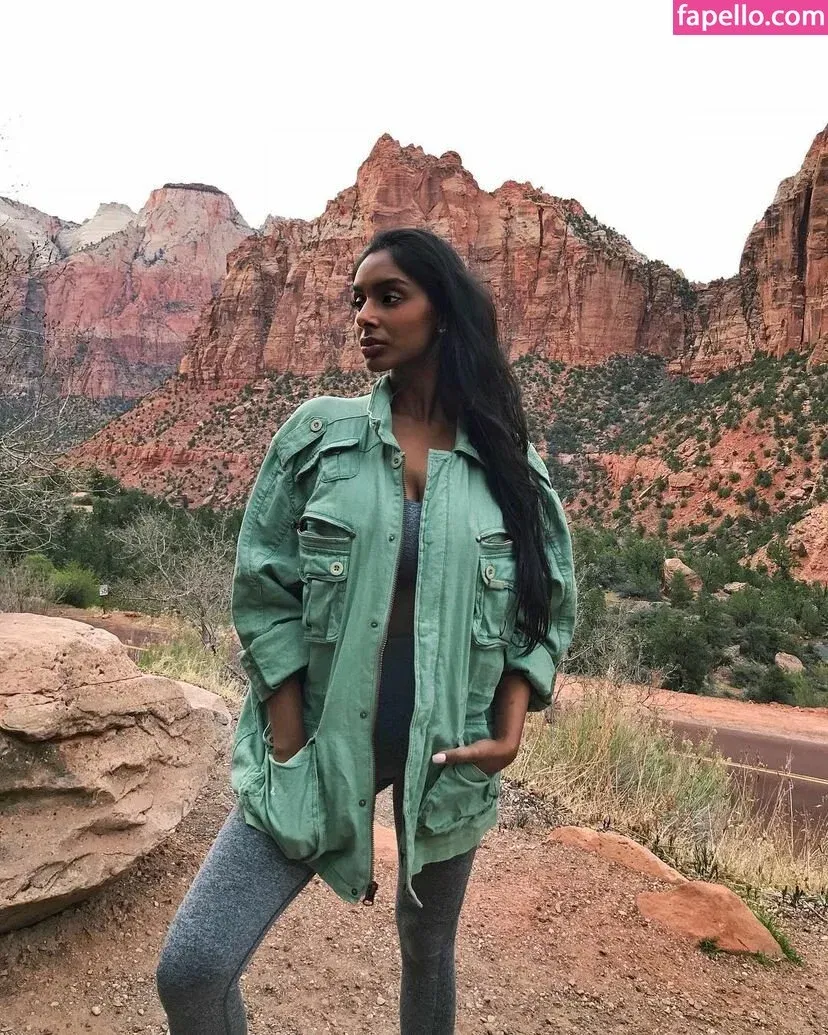 Sarah Mak Onlyfans Photo Gallery 