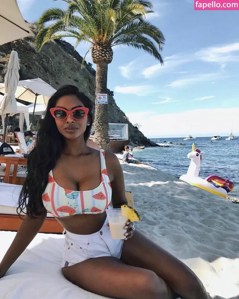 Sarah Mak Onlyfans Photo Gallery 