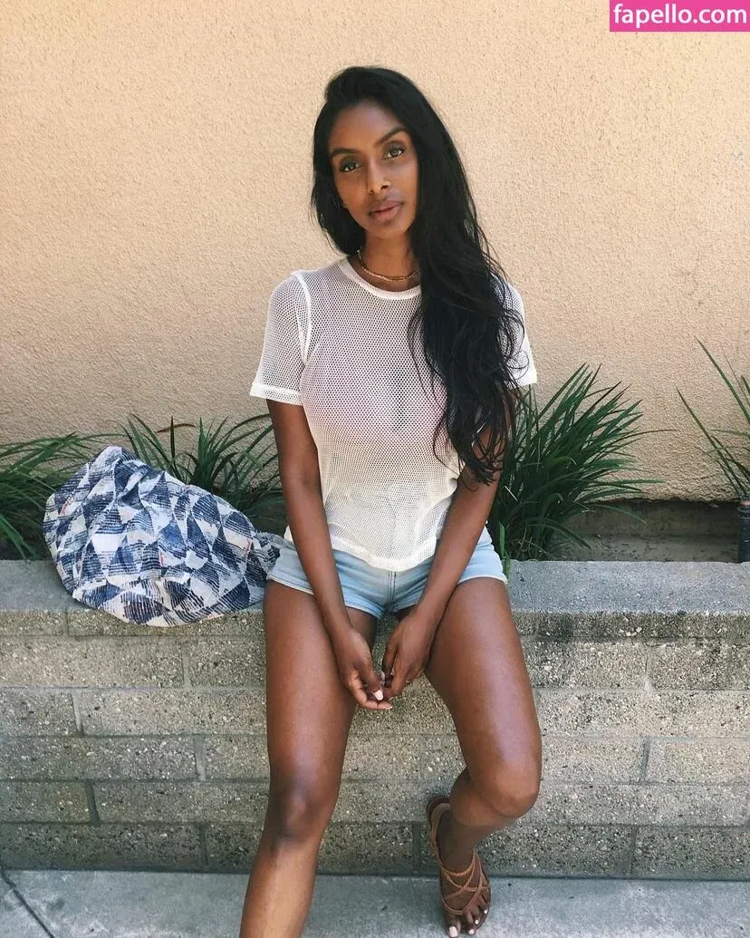 Sarah Mak Onlyfans Photo Gallery 