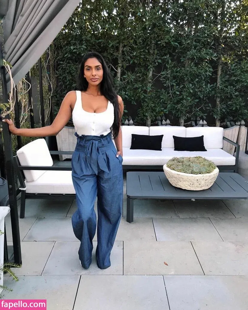 Sarah Mak Onlyfans Photo Gallery 