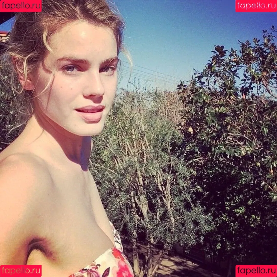 Vanessa Hessler Onlyfans Photo Gallery 