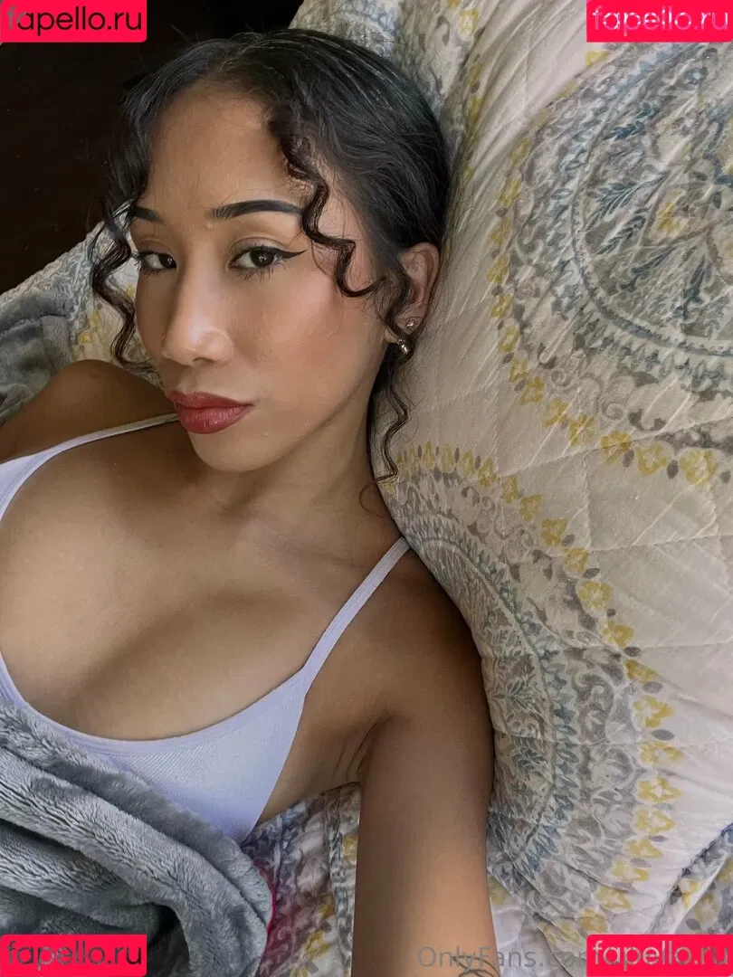uluvzella Onlyfans Photo Gallery 