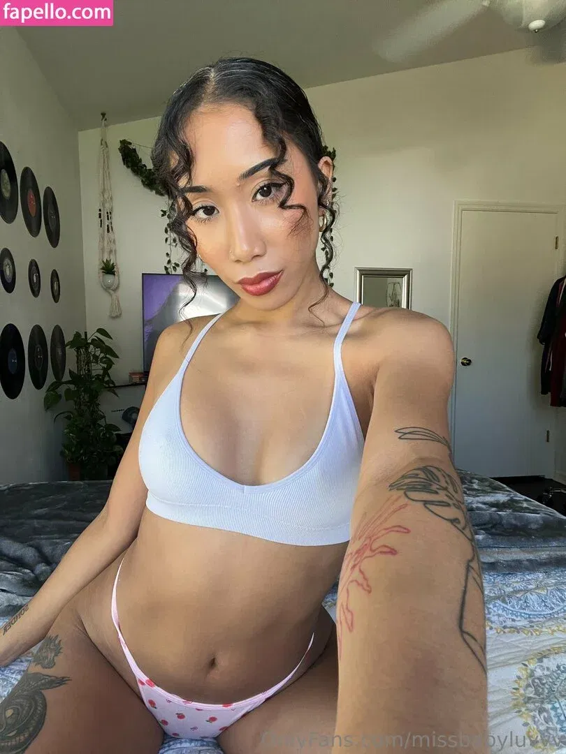 uluvzella Onlyfans Photo Gallery 