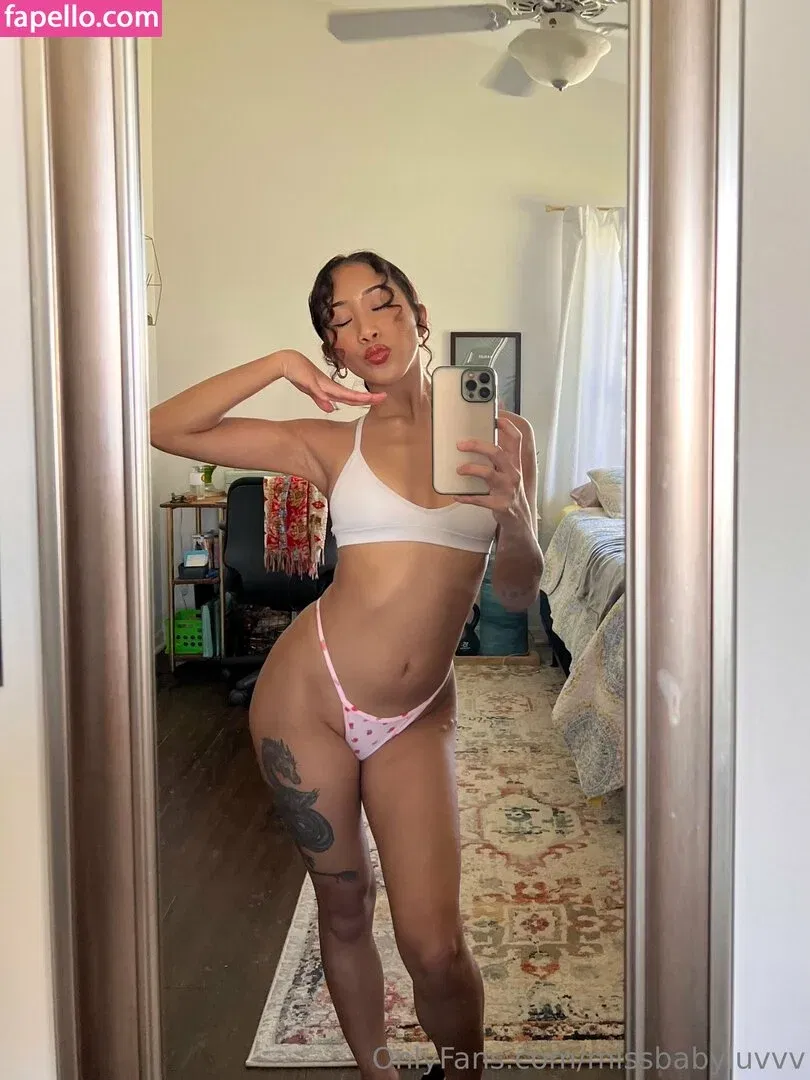 uluvzella Onlyfans Photo Gallery 