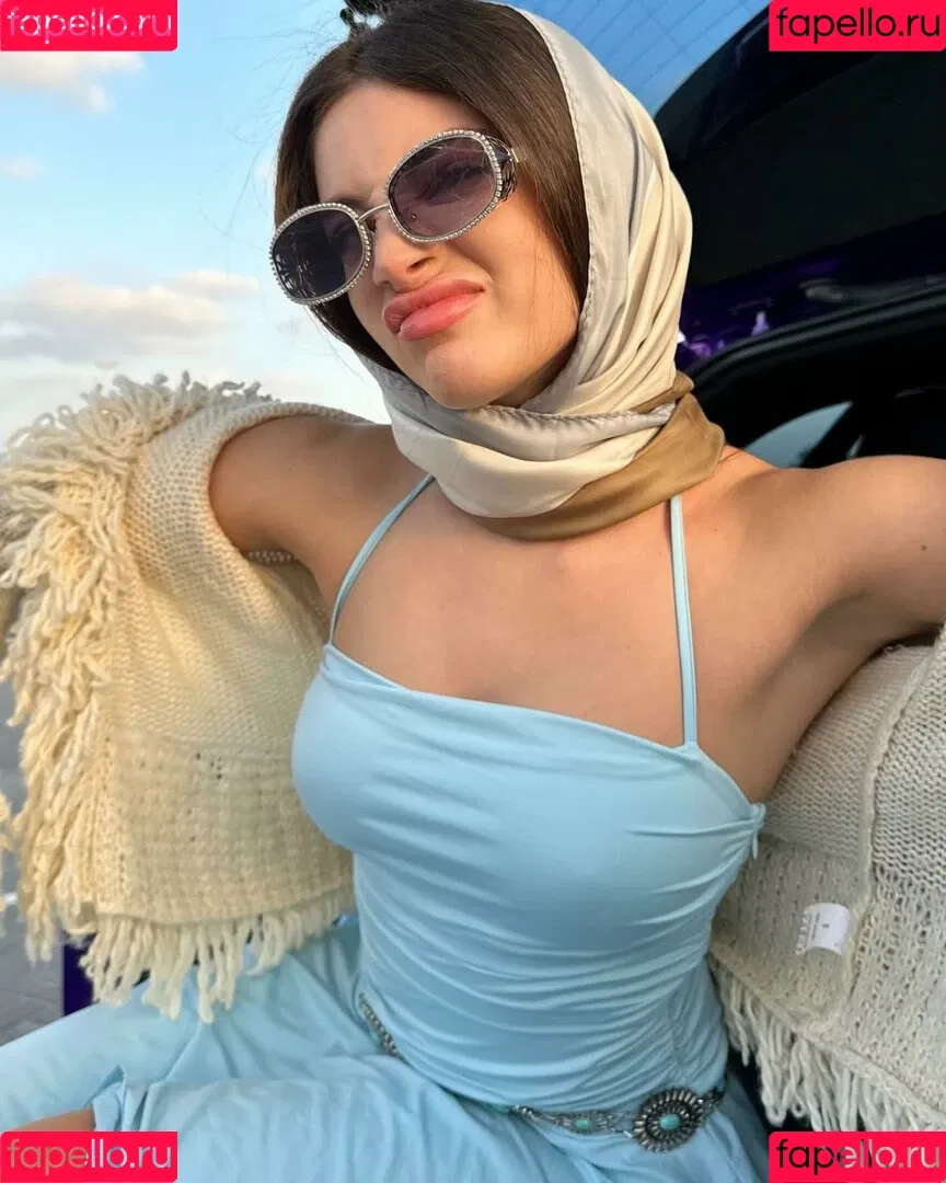 Leyla Afshonkar Onlyfans Photo Gallery 