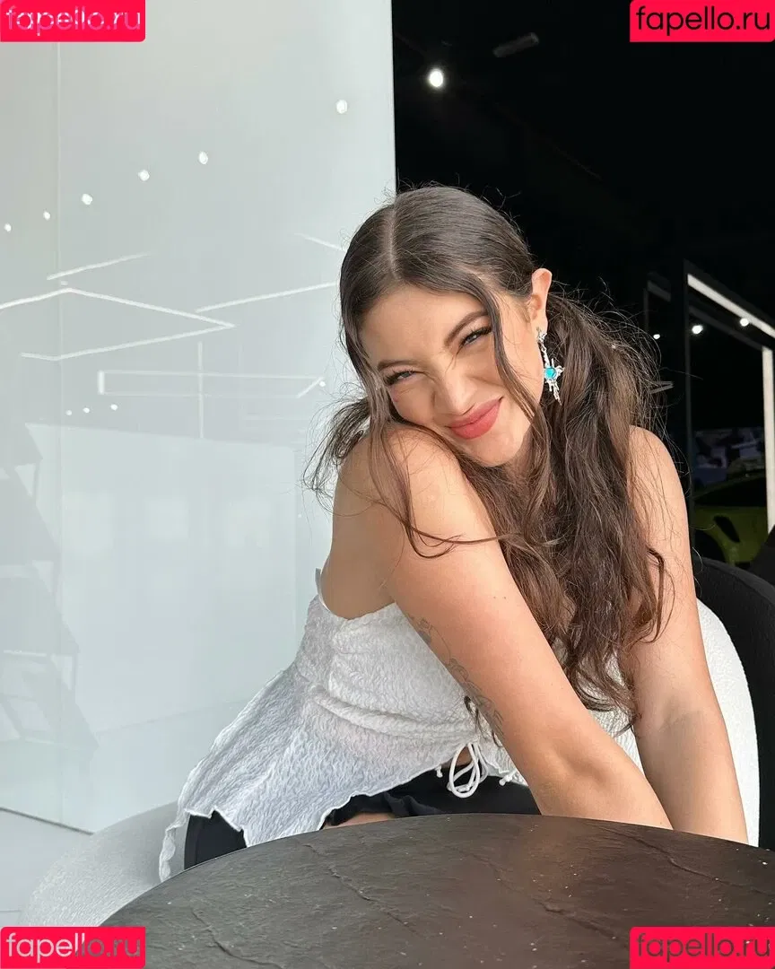 Leyla Afshonkar Onlyfans Photo Gallery 