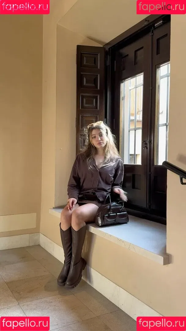 Leyla Afshonkar Onlyfans Photo Gallery 