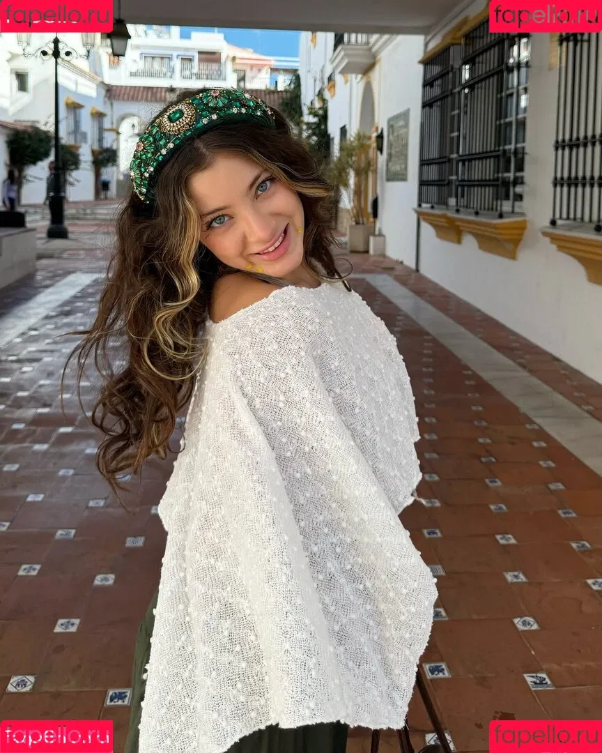 Leyla Afshonkar Onlyfans Photo Gallery 