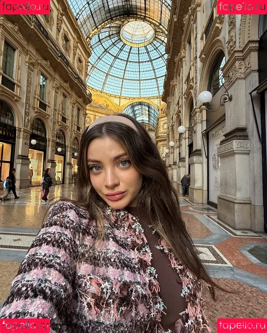 Leyla Afshonkar Onlyfans Photo Gallery 