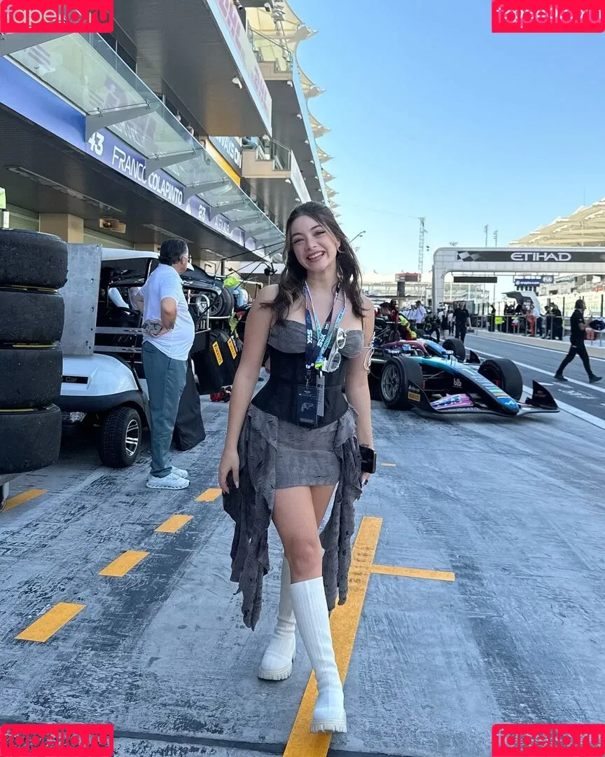 Leyla Afshonkar Onlyfans Photo Gallery 