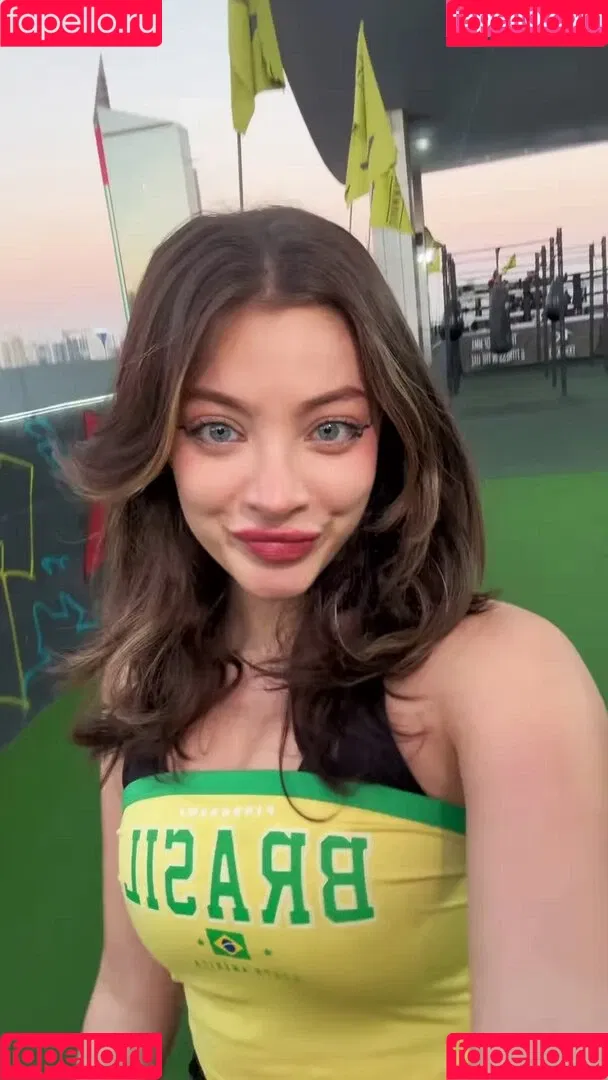 Leyla Afshonkar Onlyfans Photo Gallery 