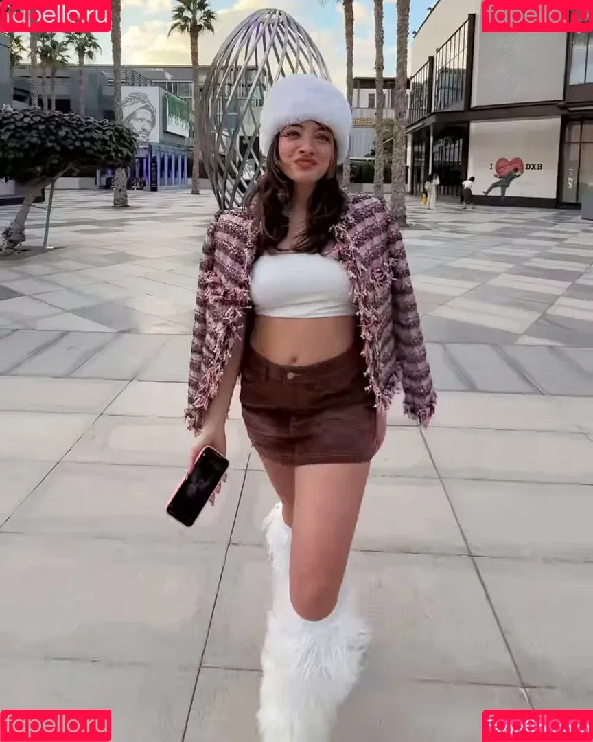 Leyla Afshonkar Onlyfans Photo Gallery 