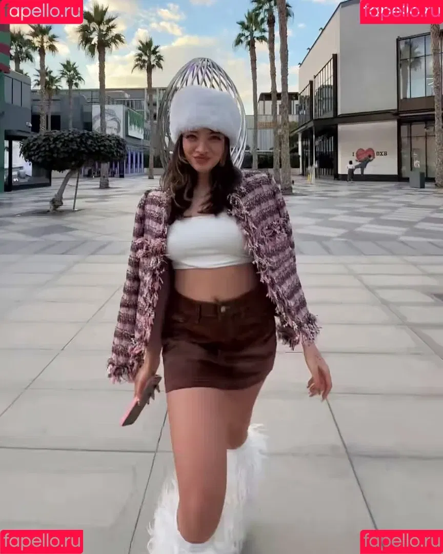 Leyla Afshonkar Onlyfans Photo Gallery 