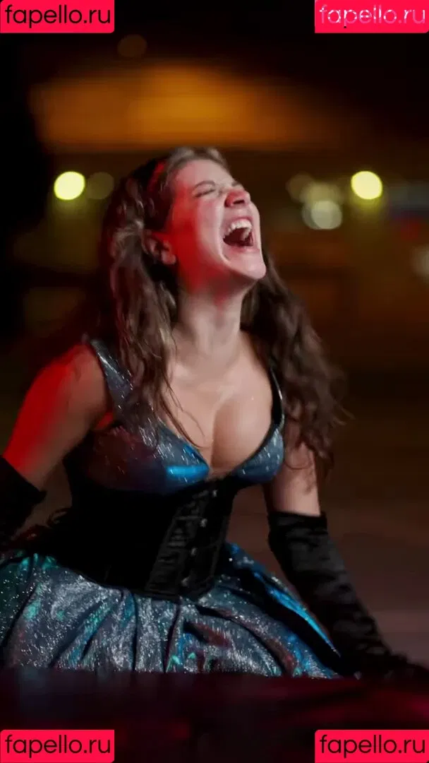 Leyla Afshonkar Onlyfans Photo Gallery 