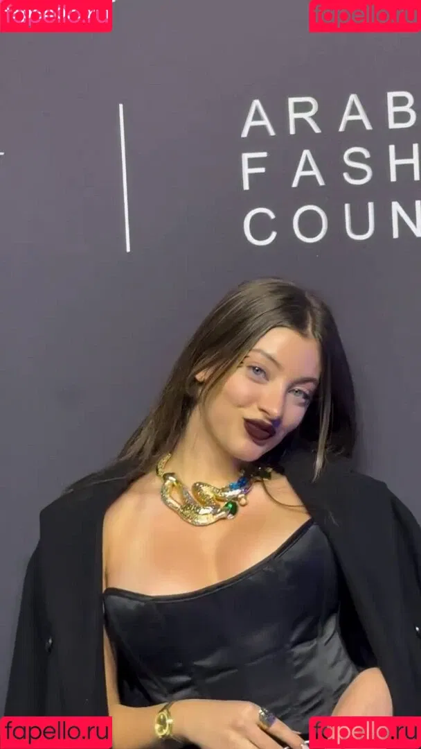 Leyla Afshonkar Onlyfans Photo Gallery 