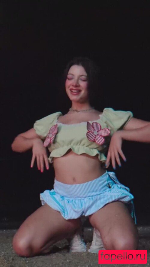 Leyla Afshonkar Nude Onlyfans Photo 19