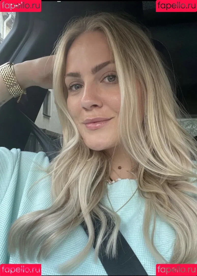 Vanessa Blumenthal Onlyfans Photo Gallery 