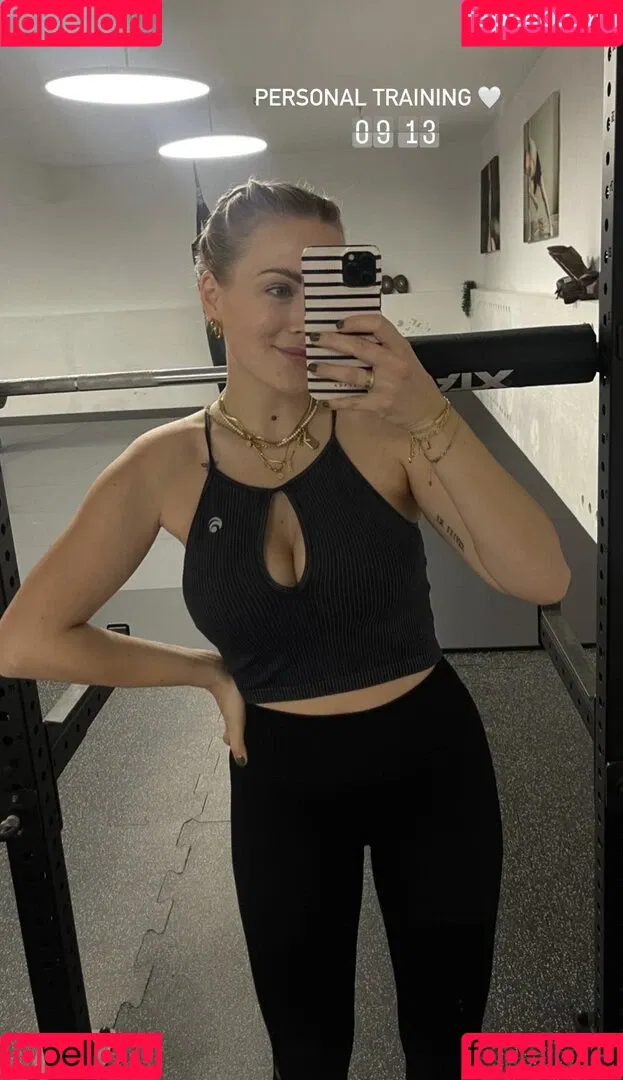 Vanessa Blumenthal Onlyfans Photo Gallery 