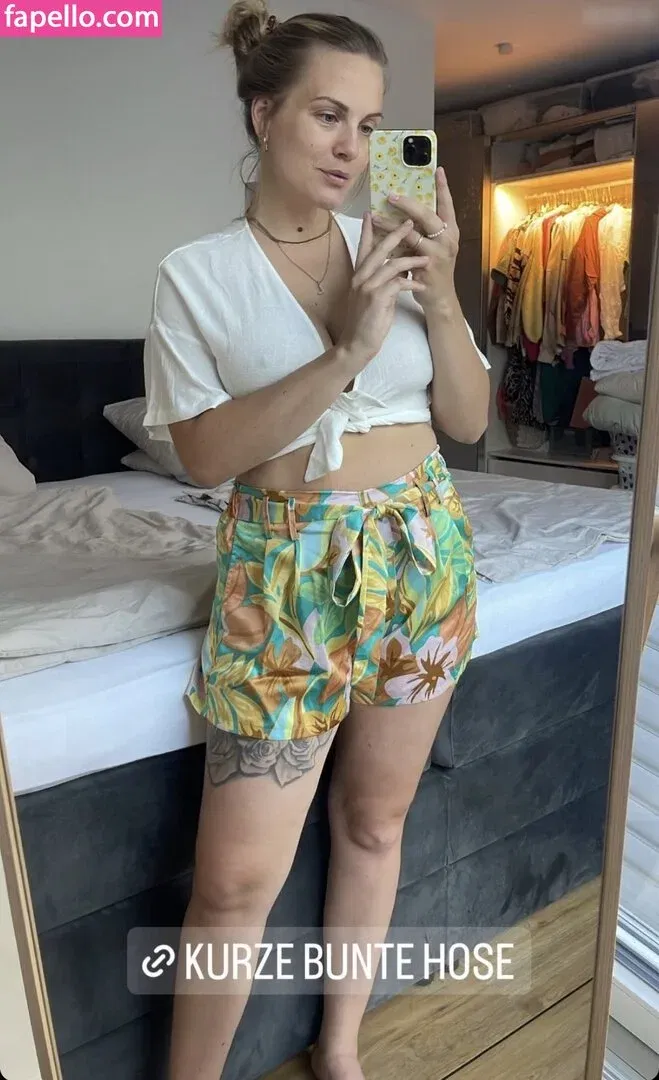 Vanessa Blumenthal Onlyfans Photo Gallery 