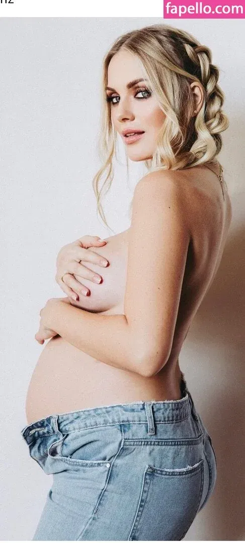 Vanessa Blumenthal Onlyfans Photo Gallery 